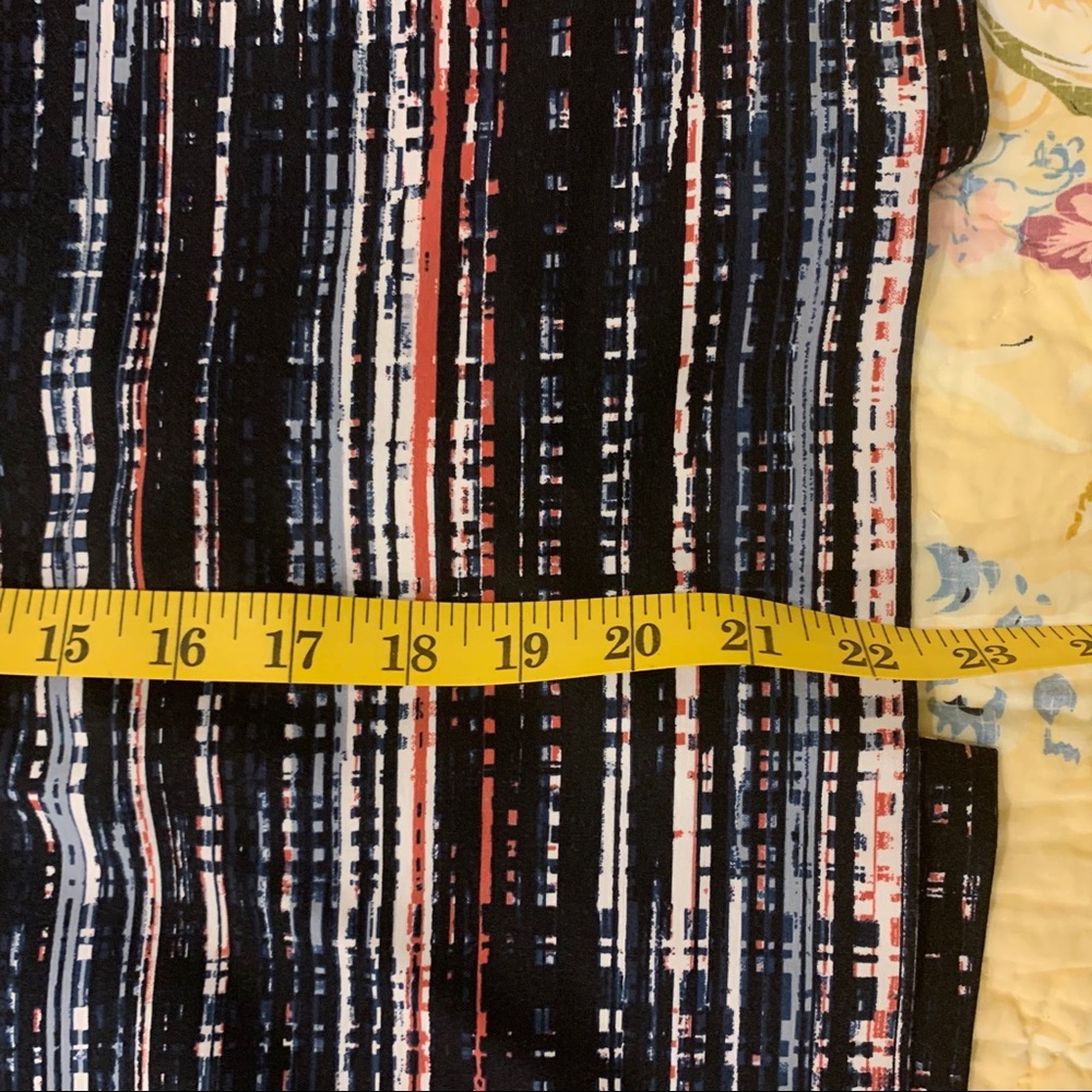 Ann Taylor Skirt - Picture 9 of 11